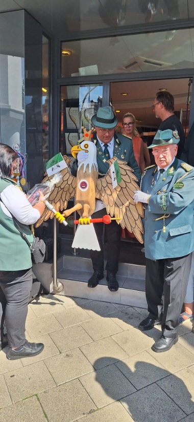 Abholung Kaenigsvogel